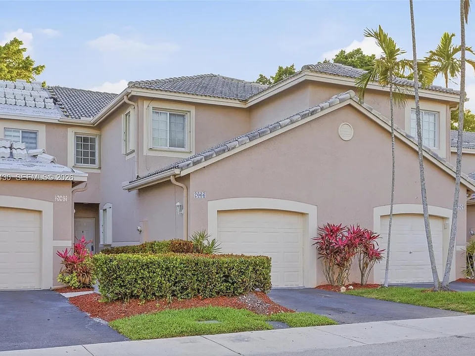 2066 Madeira Dr #2066