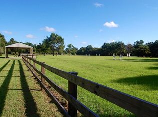 2254 Chloe Love Ln, Wadmalaw Island, SC 29487