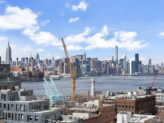 5th image of 373 Wythe Ave APT 9A