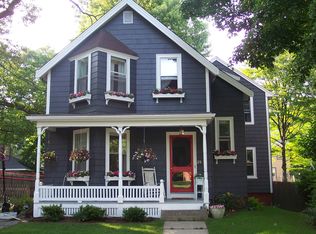 29 King St, Reading, MA 01867