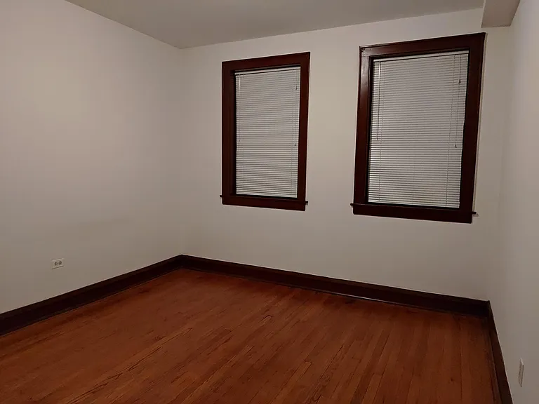 2909 N Albany Ave — Photo 3