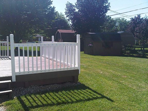Open Area deck - nice for afternoon grilling