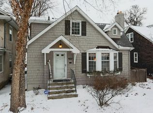 708 Cedar Lake Rd S, Minneapolis, MN 55405