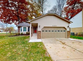 51901 D W Seaton Dr, Chesterfield, MI 48047