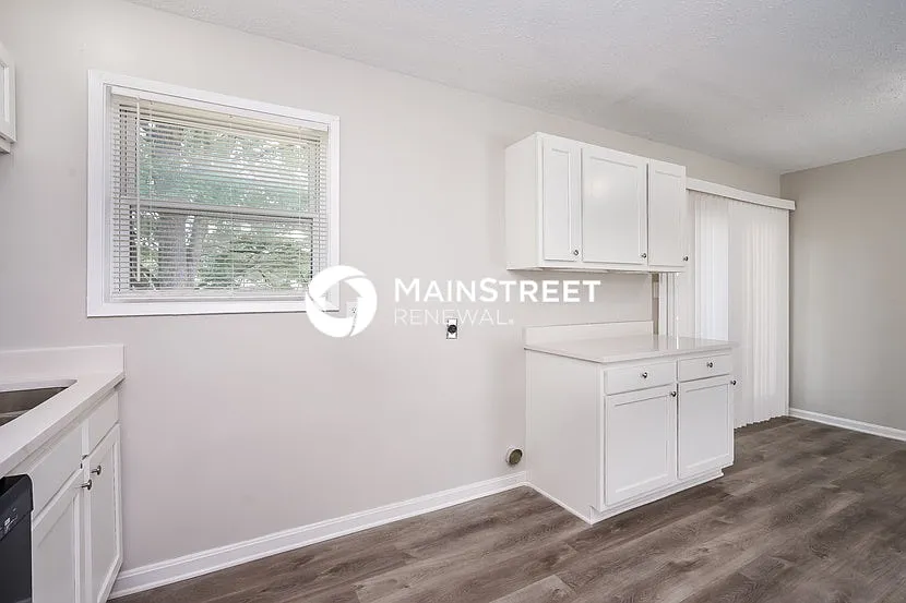 309 Downes Ln — Photo 4