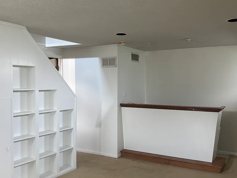 32700 Aurora Rd — Photo 10