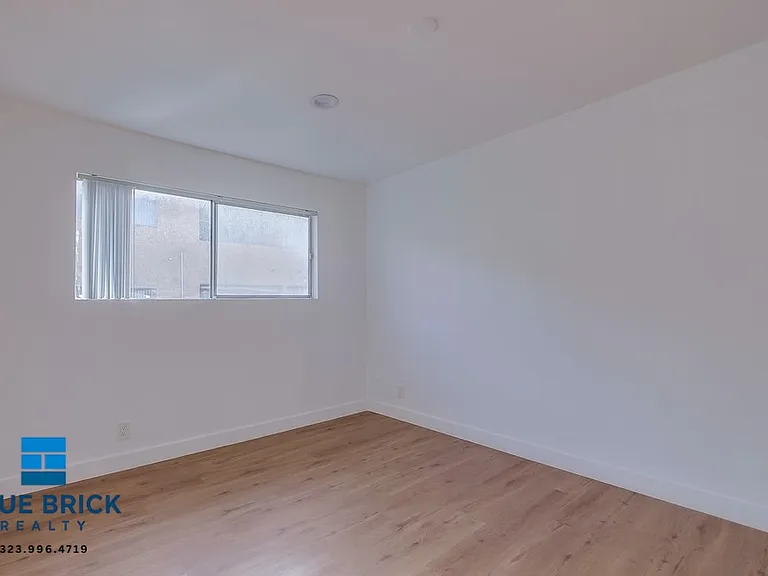 5312 Corteen Pl #16 — Photo 40