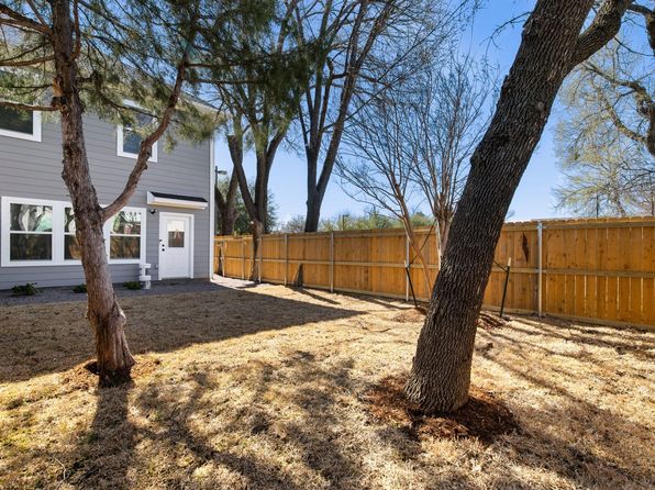 2451 Macon St, Dallas, TX 75215