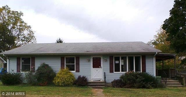 1st image of 4 Belmont Pl