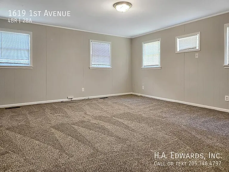 1619 1st Ave — Photo 9