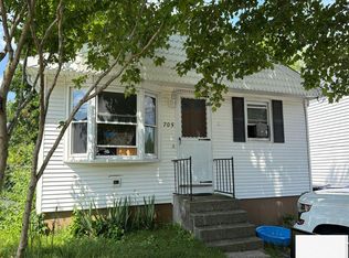 705 Union Ave, Providence, RI 02909