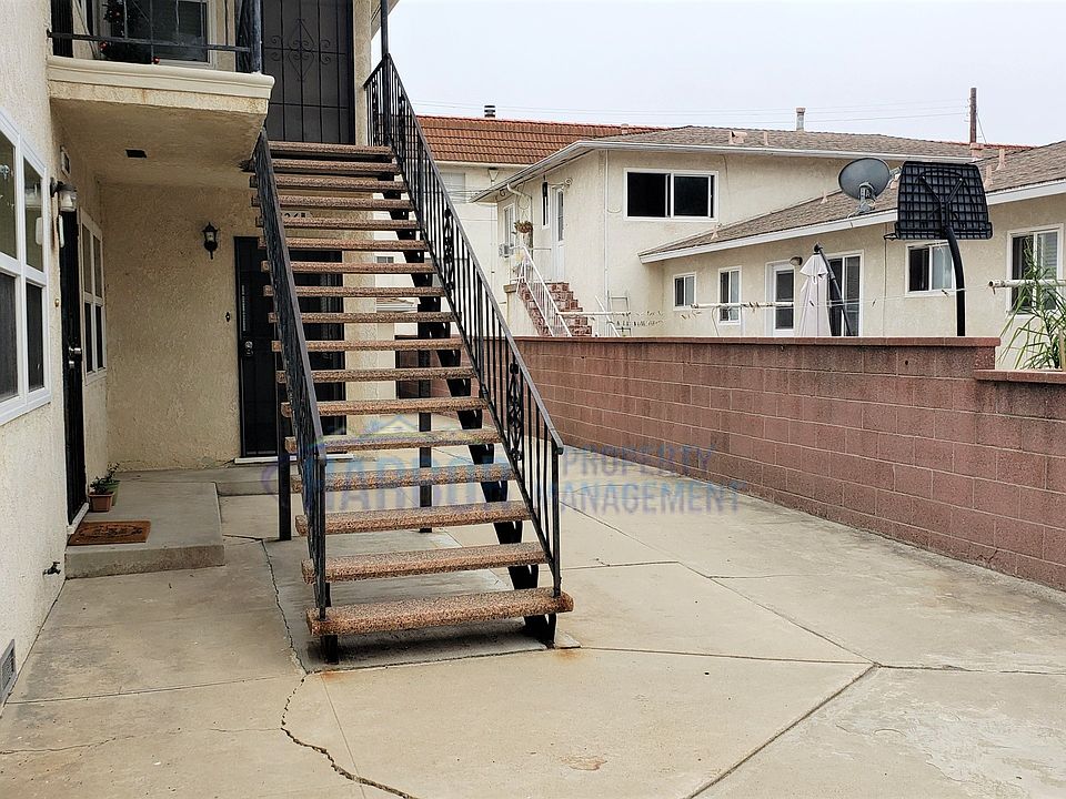 1st image of 1126 1/2 S Alma St