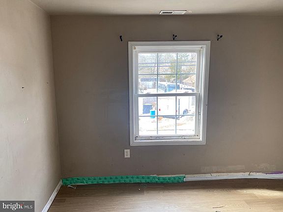 4th image of 205 N Arch St