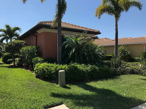 2nd image of 10560 Carena Cir