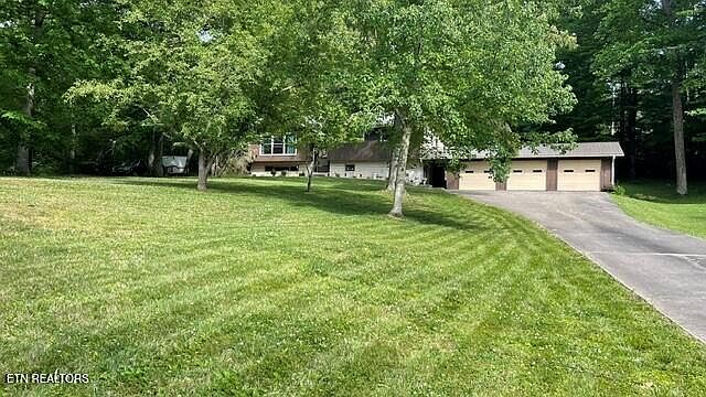 1st image of 572 S Lake Dr