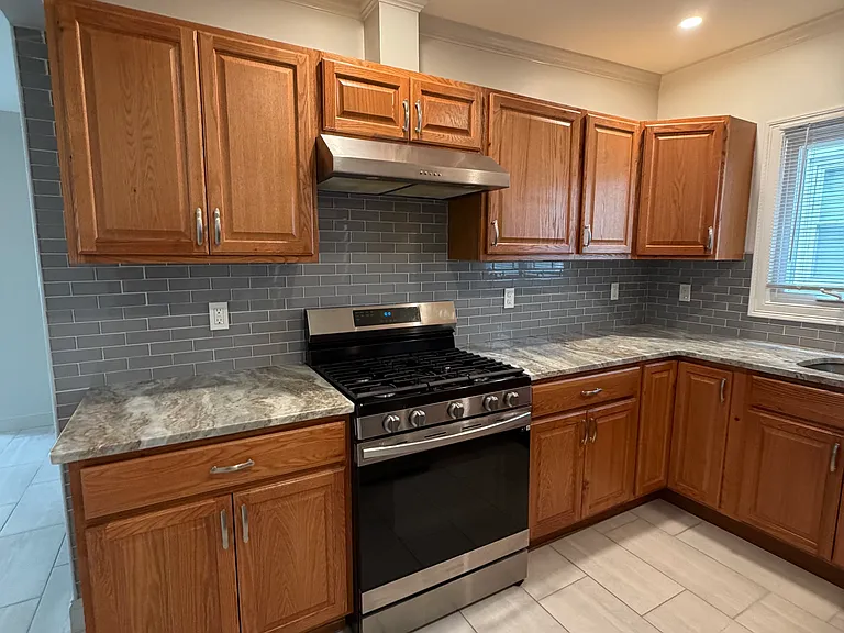 385 Cumberland Hill Rd #1F — Photo 3