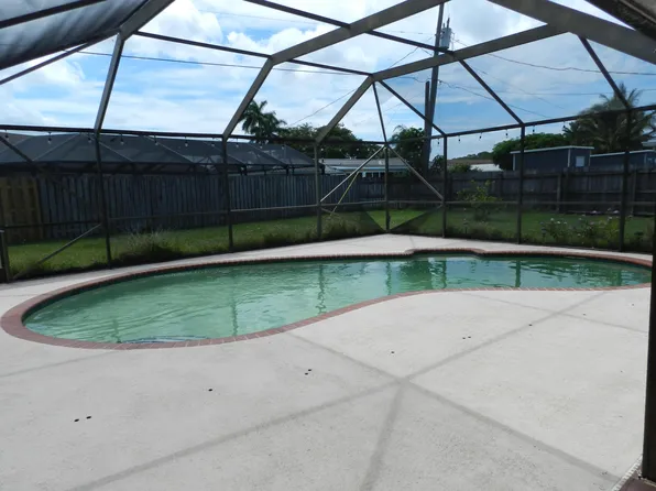 3151 Pinehurst Drive, Lake Worth, FL 33467