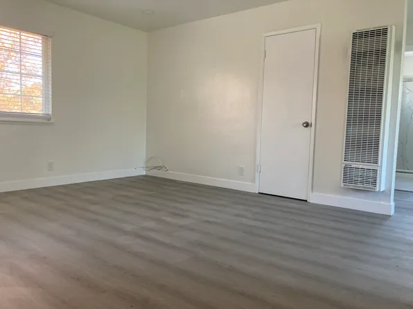 7240 East St APT C, Gilroy, CA 95020