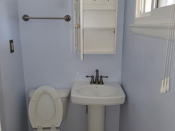 2nd image of 9617 Densmore Pl