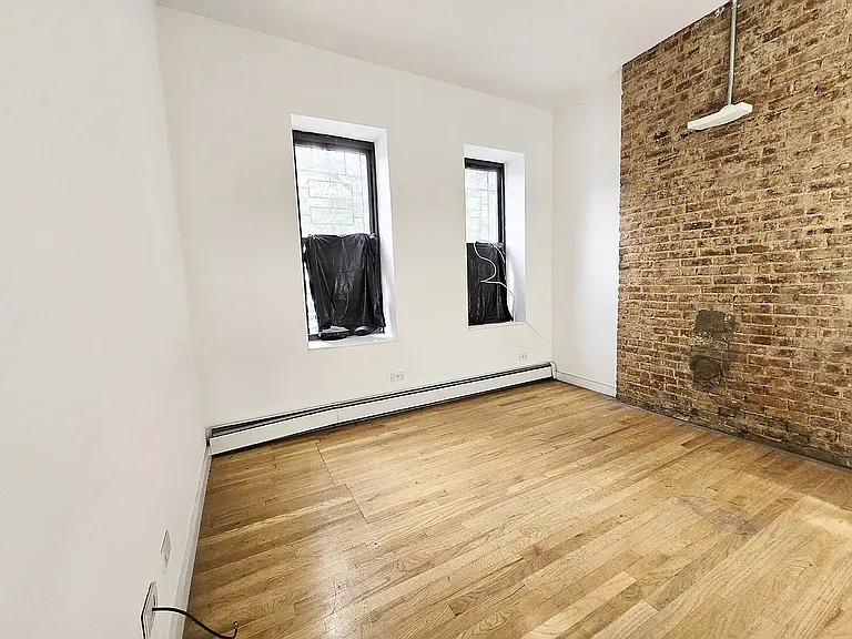 321 Malcolm X Blvd #1A — Photo 2