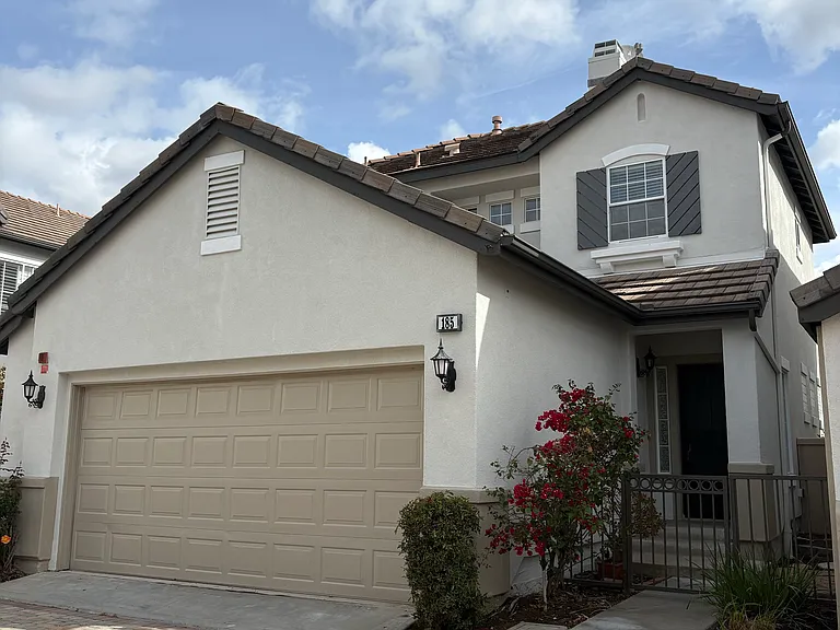 185 Seacountry Ln — Photo 1