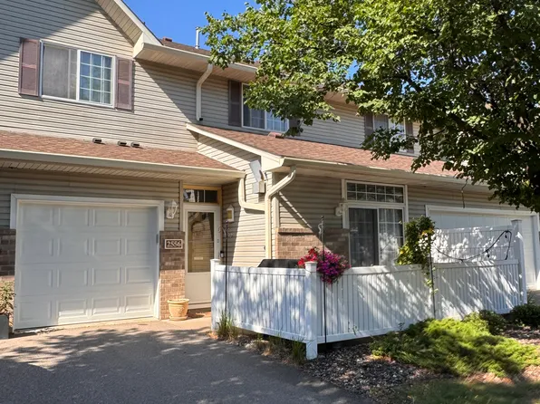 2556 Mallard Dr, Woodbury, MN 55125