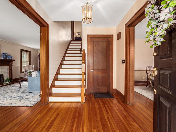 2nd image of 2151 Fairfax Rd