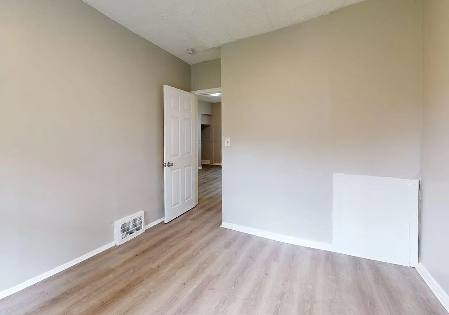 888 Rondel Rd, Cleveland, OH 44110 — Photo 3