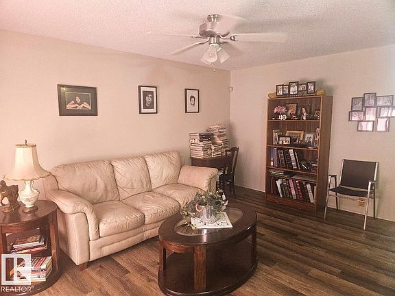 3rd image of 5306 18a Ave NW