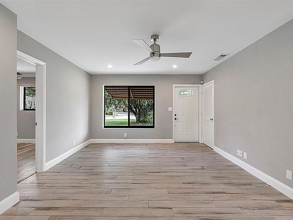 5th image of 2217 NW 62nd Terrace