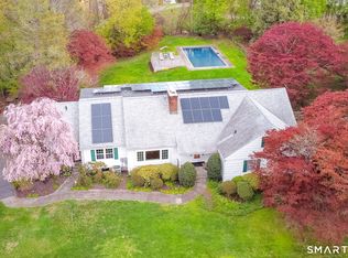 163 W Hill Rd, Stamford, CT 06902