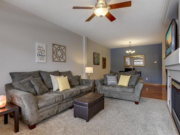 4th image of 18 River Woods Dr W