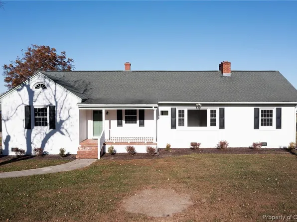 3051 Pierce Rd, Saluda, VA 23149