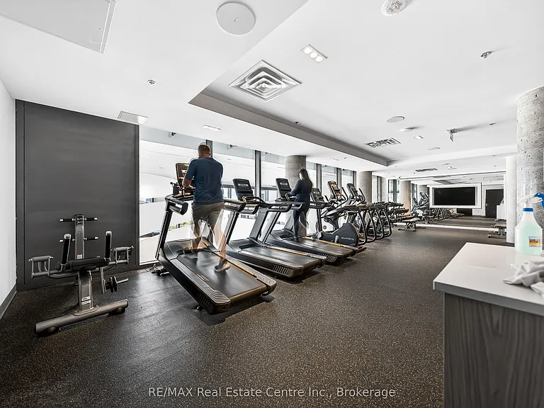 25 Wellington St S #3103 — Photo 28
