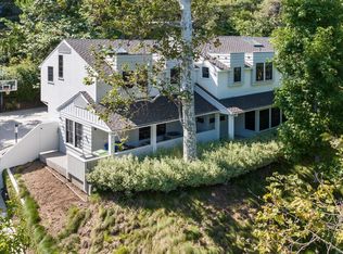 609 Tuallitan Rd, Los Angeles, CA 90049