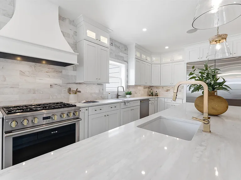 105 S Stratford Ave #BEACHBLOCK JULY AUG — Photo 20