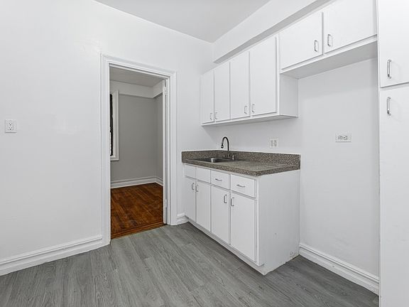 5th image of 2164 Caton Ave #2B1