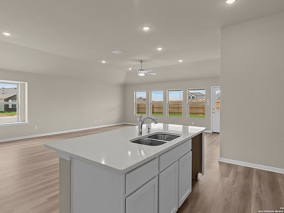 3rd image of 8419 Hamrick Circle
