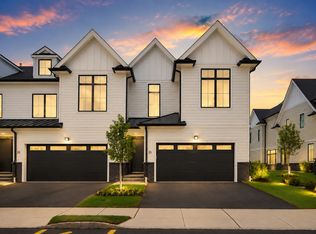 16 Feldman Ct, Paramus, NJ 07652
