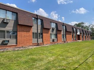 Willow Terrace, Milwaukee, WI 53221