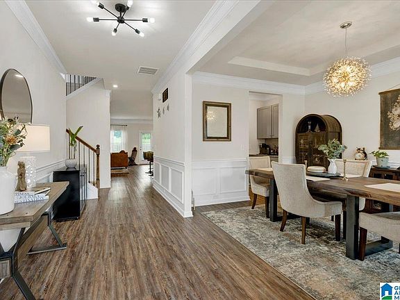 2nd image of 582 Bridlewood Cir