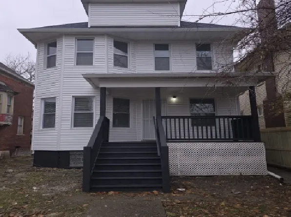 41 Richton St, Highland Park, MI 48203