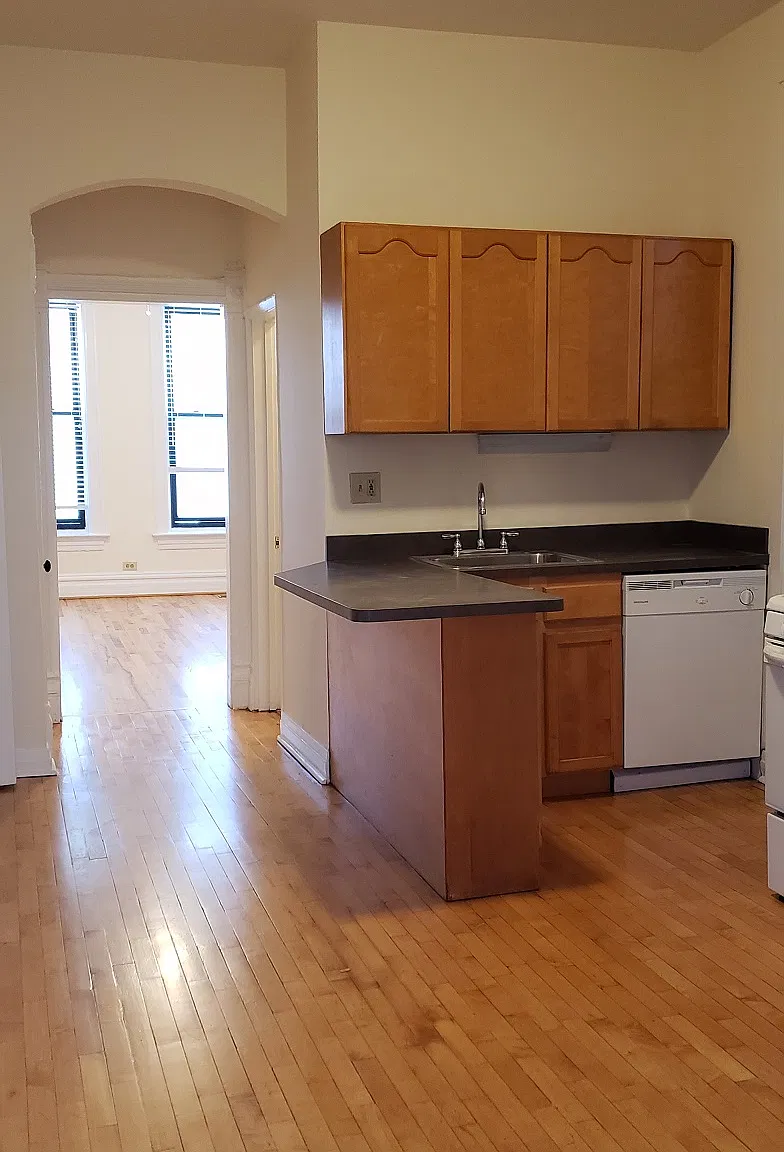1 bed, 700 sqft, $1,950 — Photo 4