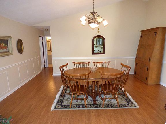 4th image of 1224 Sugar Creek Ln