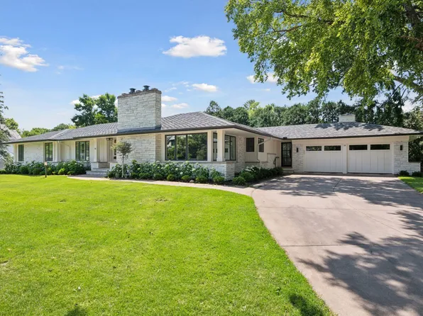 14 Woodland Rd, Edina, MN 55424