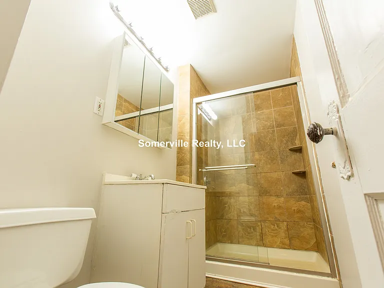 25 Ashford St #1 — Photo 7