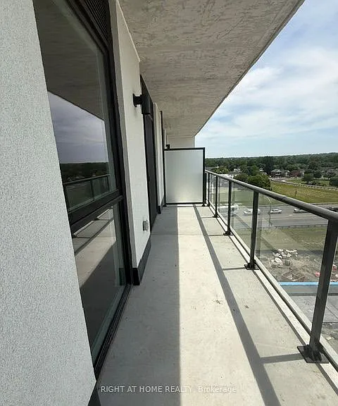 33 Erie Ave #811 — Photo 21