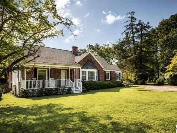1500 W Carolina Ave, Hartsville, SC 29550