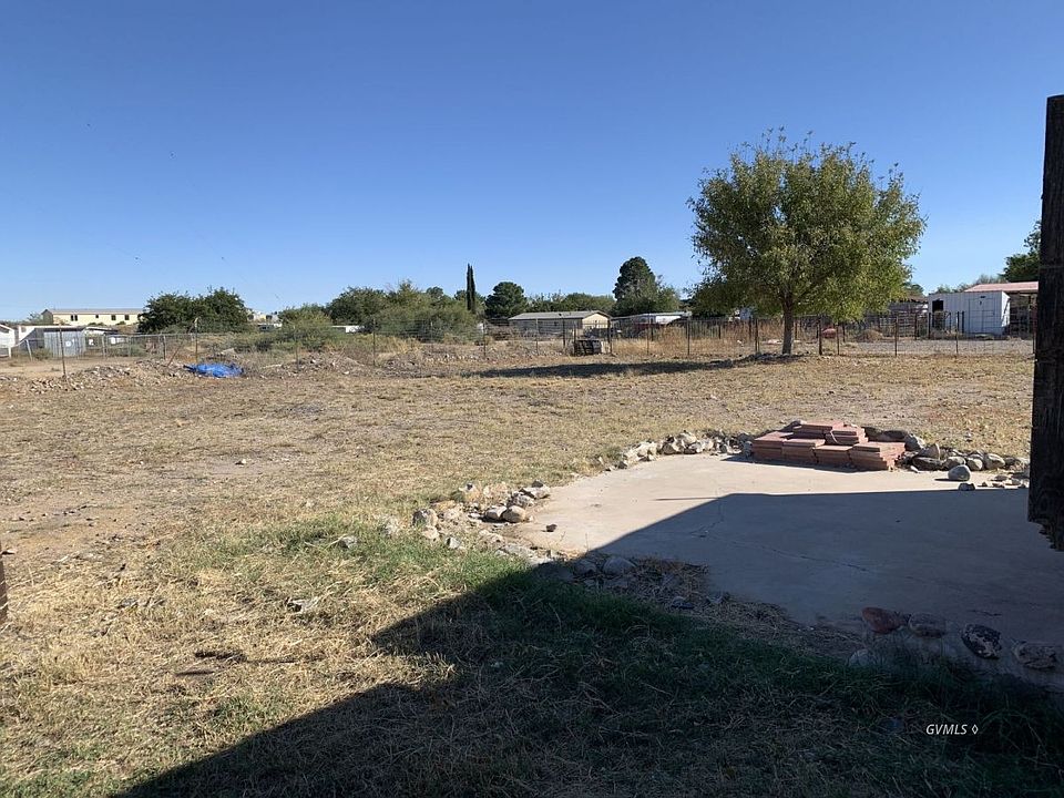2nd image of 939 S 4th St