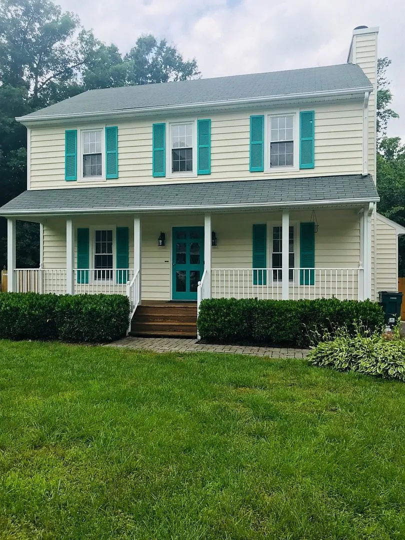 3 bed, 2.5 bath, 1464 sqft, $2,100 — Photo 1
